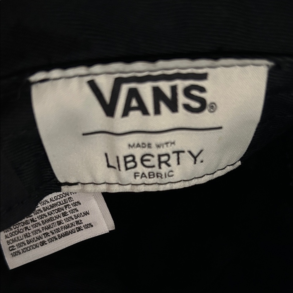 Vans Black and Floral Bucket Hat - Picture 6 of 11